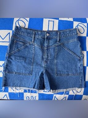 Madewell Perfect Vintage Patch-Pocket Short size 32